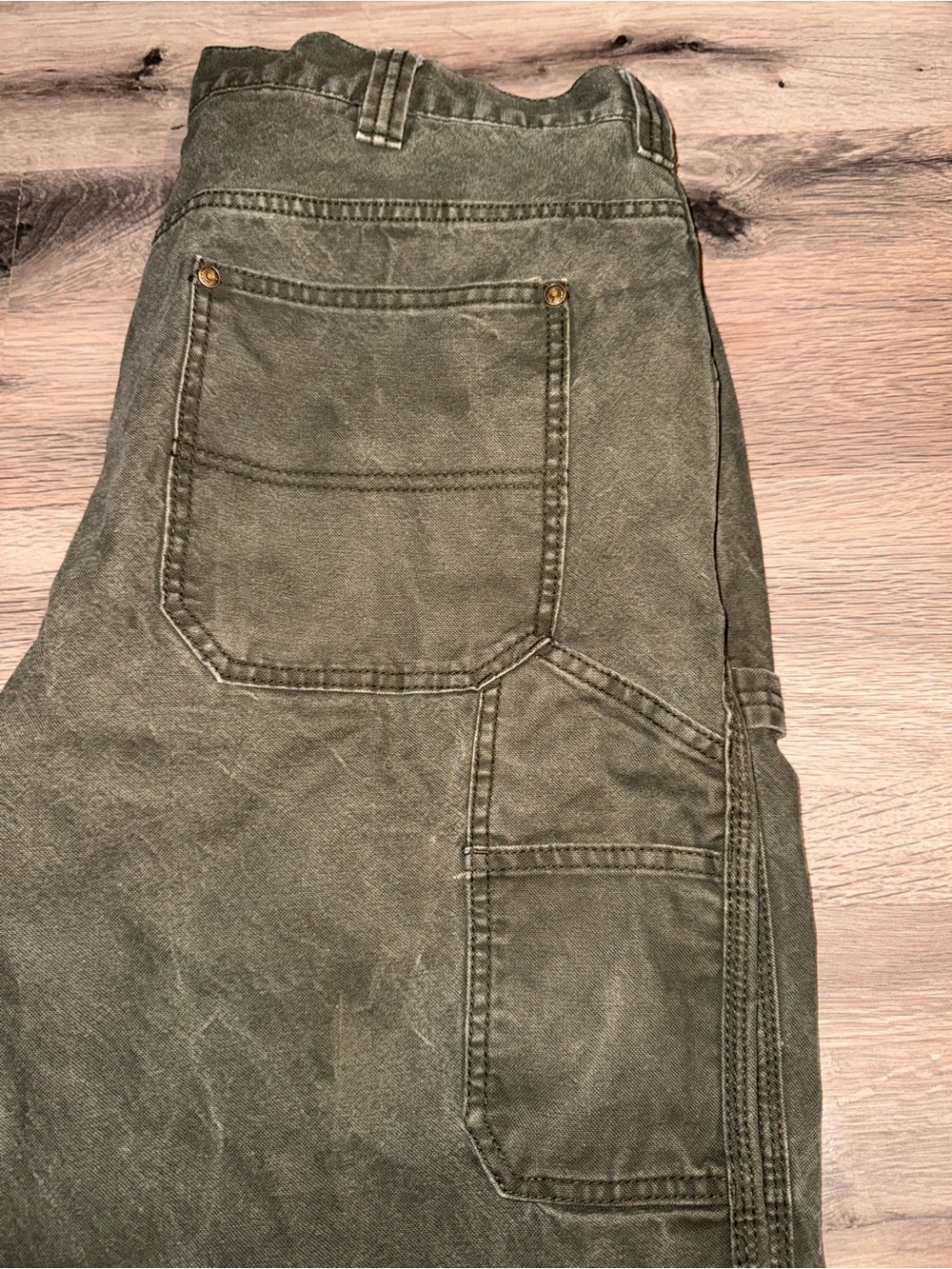 Blue Mountain fleece lined Carpenter Pants - Utility Pocket Detail